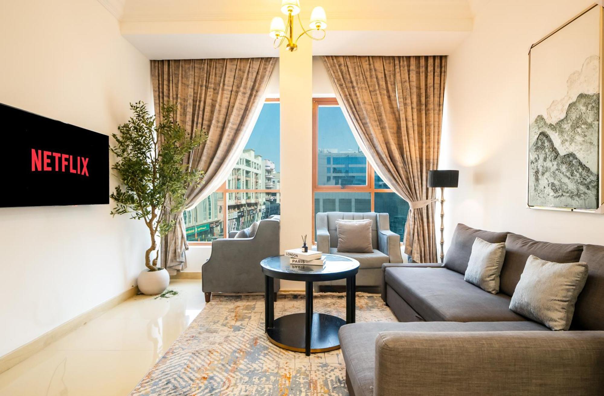 Appartement 1bhk , 5 Mins From Dxb Airport & Metro *